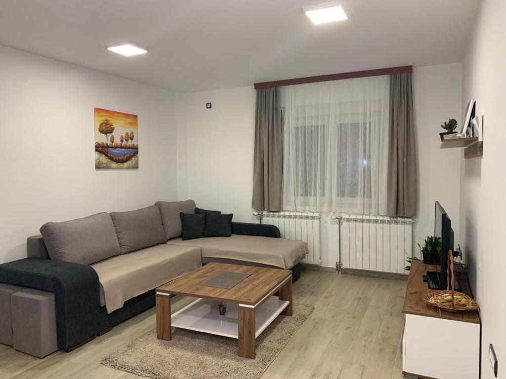 Mm Apartmani Belgrado Exterior foto